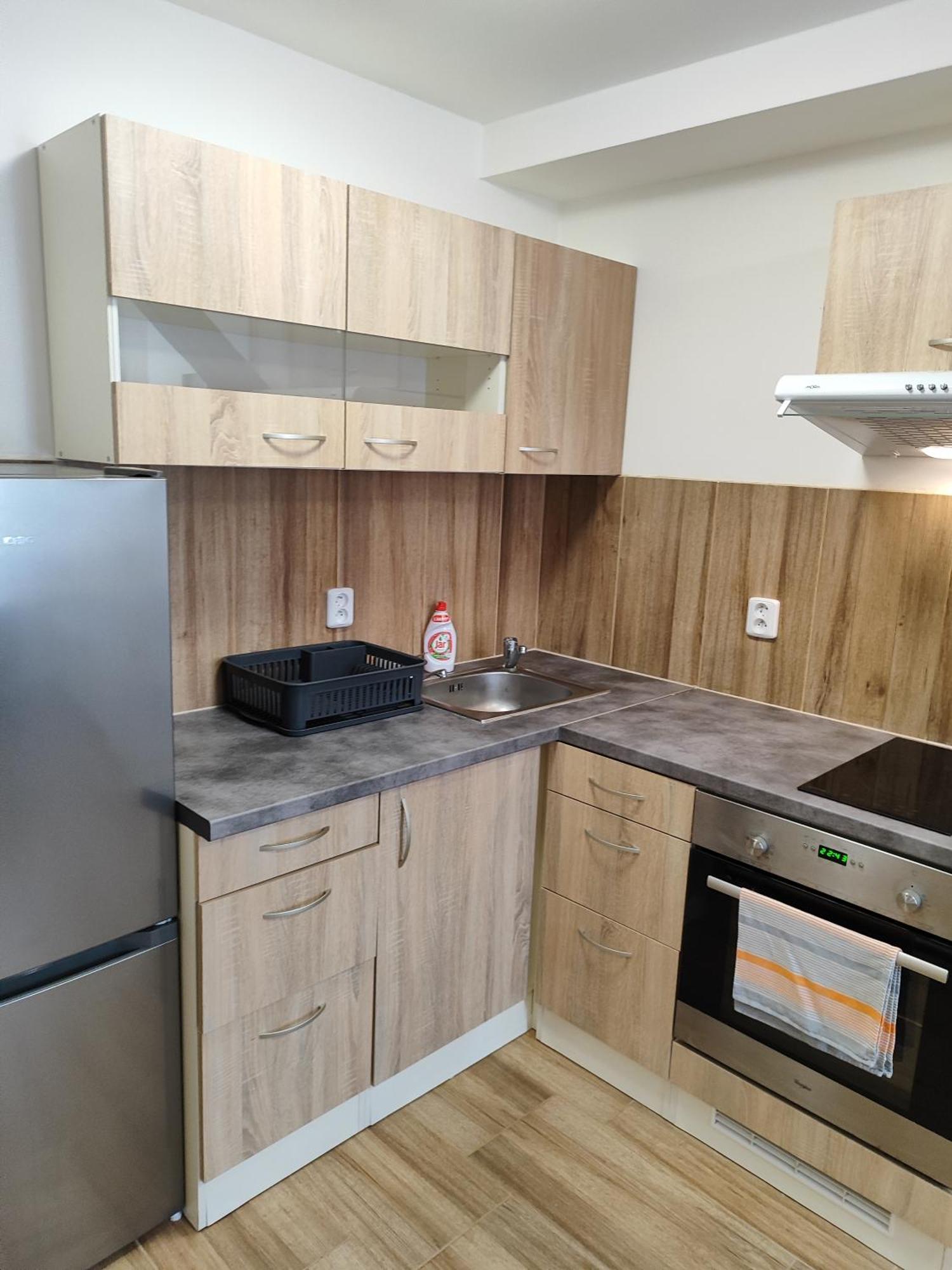 Kralovak Apartment Kraluv Dvur Luaran gambar